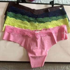 Victoria Secret No show Thong set